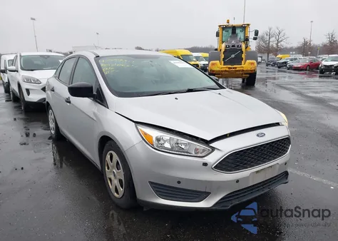 2016 Ford Focus S from USA, damaged, VIN 1FADP3E20GL365995